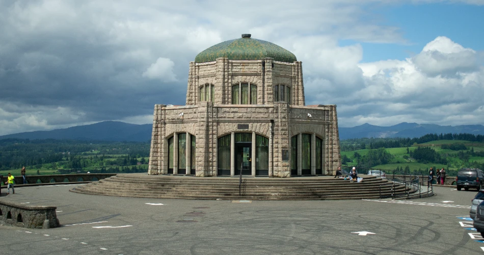 10 Best Stops: Portland to Hood River Road Trip